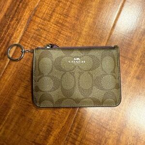 🌊Buy 2 get 1 Free 🌊 Coach Wallet Keychain